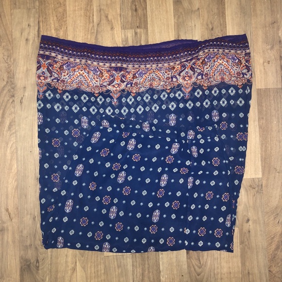 Patterned Skirt - Picture 2 of 2